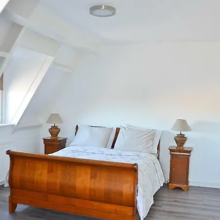شقة The Penthouse هيلْفِرسوم